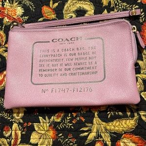 Coach Story Patch Lilac Pouch